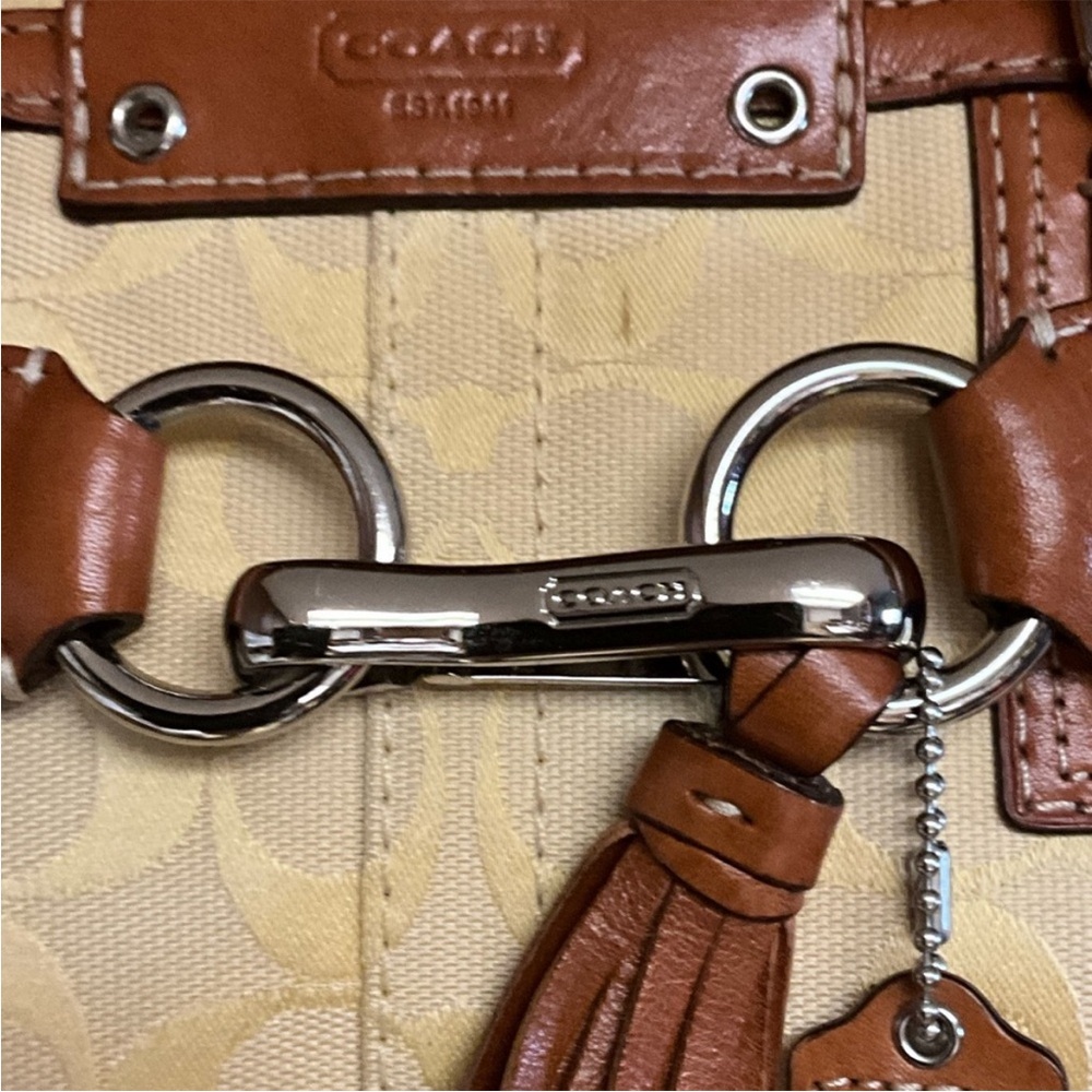 Coach Vintage Hampton Signature Carryall Satchel - Picture 11 of 11